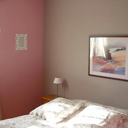 Bed & Breakfast Acaba D'entrar 3*